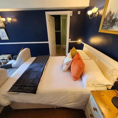 Motel The Snooty Fox 4*