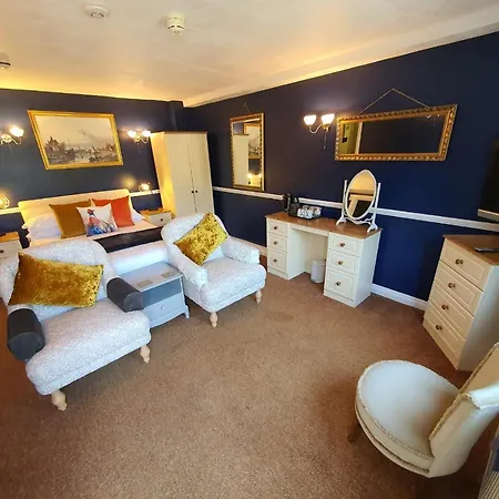 The Snooty Fox 4*