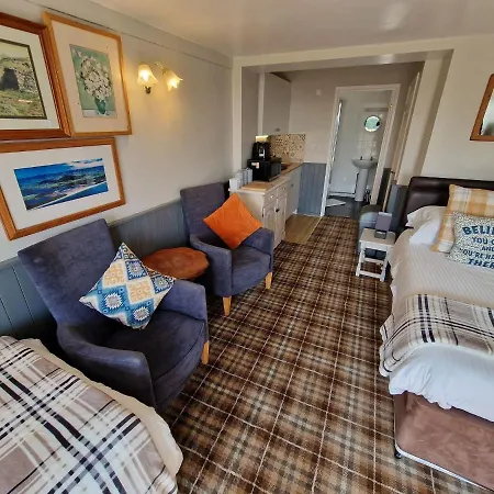 The Snooty Fox 4*