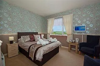 The Snooty Fox Motel 4*